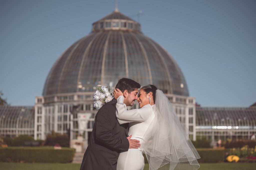 Couple kissing in one of the top wedding venues in Michigan