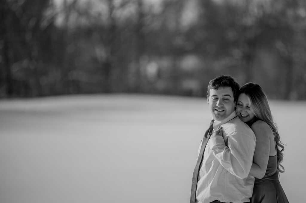 Image of a couple hugging at Shepherd's Hollow Golf Club
